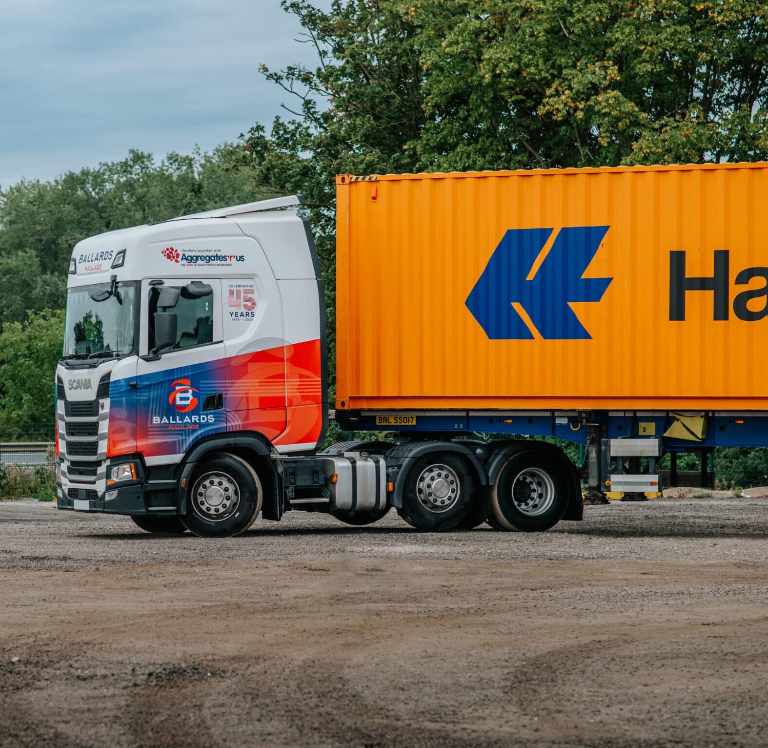 Sliding Skeleton Trailers